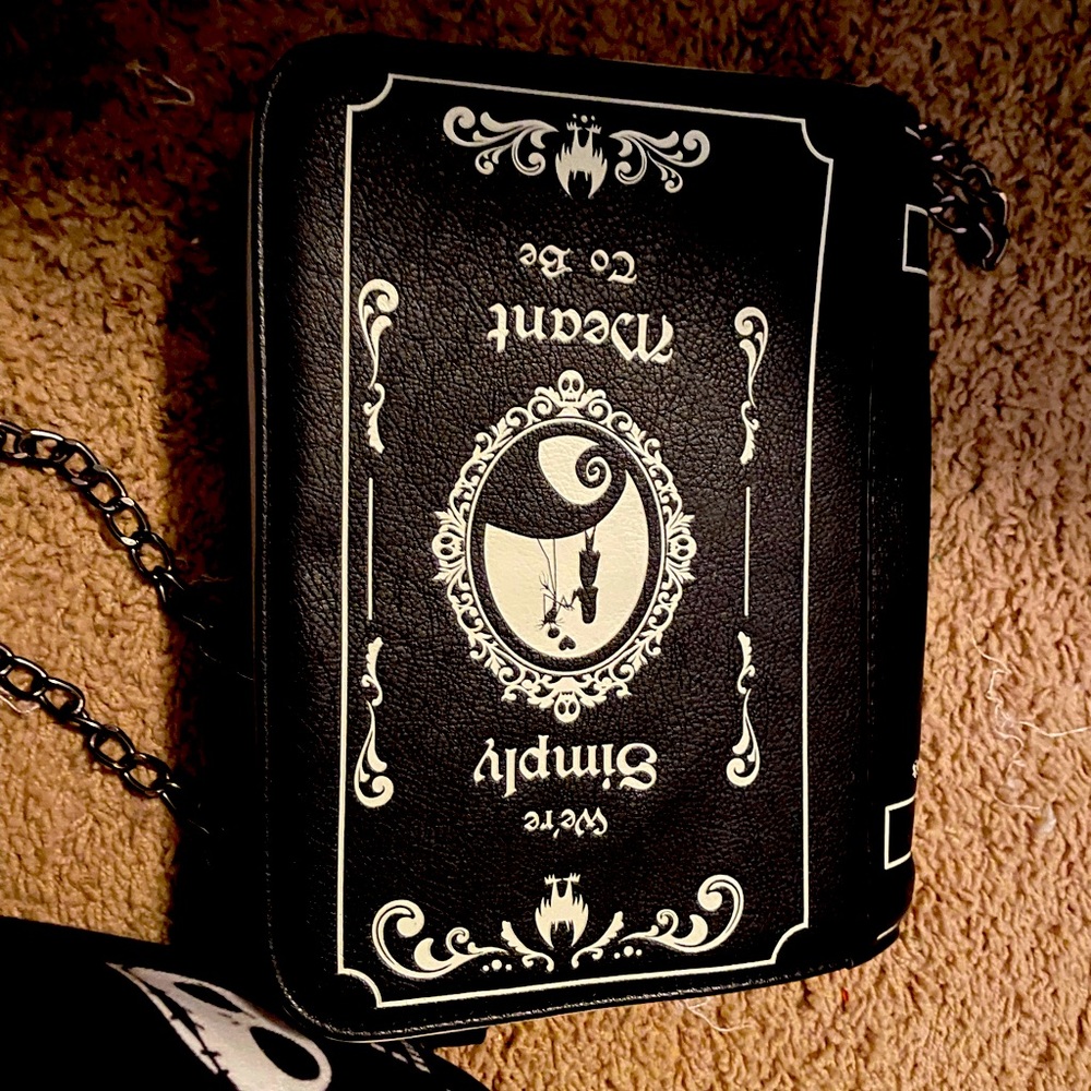 Nightmare before Christmas lounge fly shoulder bag